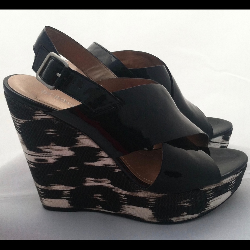BCBG Generation Black & White Print Wedge Sandals